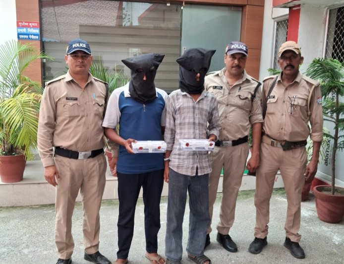 रामनगर पुलिस की बड़ी कार्रवाई: अवैध 315 बोर तमंचे के साथ दो अपराधियों की गिरफ्तारी