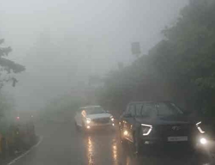 उत्तराखंड में अगले तीन दिन भारी बारिश का अलर्ट: नैनीताल व आस-पास के 6 जिले प्रभावित