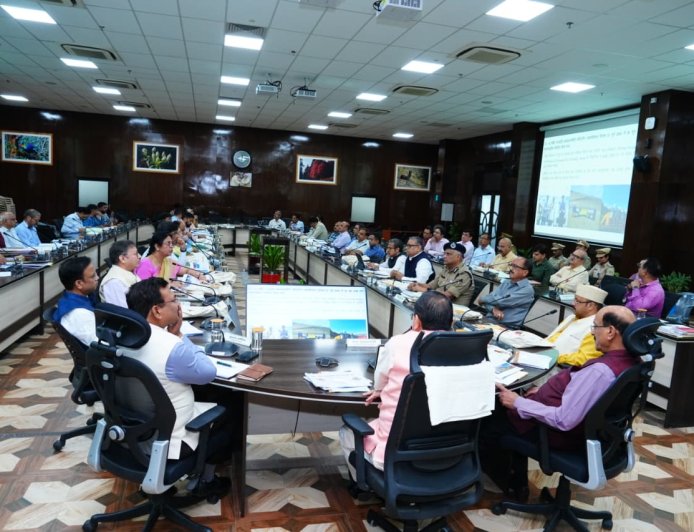 वन्यजीव पर्यटन से स्थानीय अर्थव्यवस्था को मिलेगी मजबूती: मुख्यमंत्री धामी ने दिए महत्वपूर्ण निर्देश