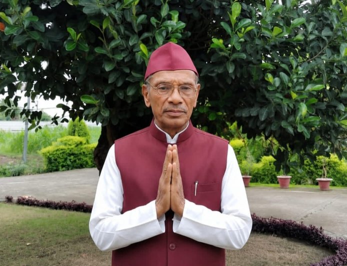 आँचल दुग्ध संघ में श्रद्धांजलि सभा: स्वर्गीय हिम्मत सिंह बिष्ट के परिवार के प्रति गहरी संवेदनाएं