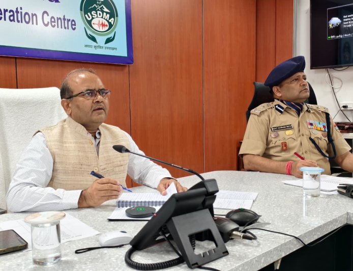 उत्तराखंड में भारी बारिश का अलर्ट: सीएम धामी ने सभी विभागों को 24×7 अलर्ट पर रहने के निर्देश दिए