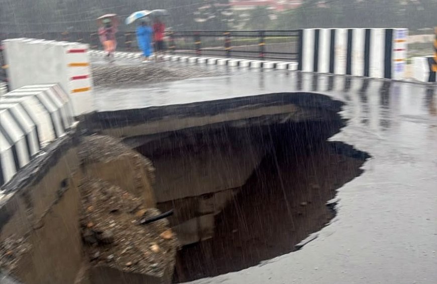 देहरादून में भारी बारिश से प्रेमनगर का नया पुल क्षतिग्रस्त, यातायात पर असर