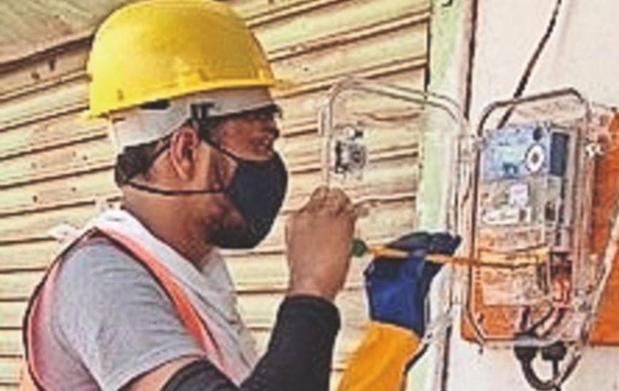 स्मार्ट मीटर: आपके घर की सुरक्षा और बिजली बचत का प्राथमिक प्रहरी