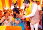 सीएम धामी ने डिफेंस कॉलोनी में शिवमहापुराण कथा के दौरान भगवान शिव की पूजा की; प्रदेश की समृद्धि की मांगी शुभकामनाएं