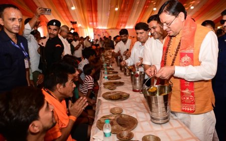 देवभूमि में शिवभक्तों का स्वागत: सीएम धामी ने कांवड़ियों को भोजन परोसा और पुलिसकर्मियों को सम्मानित किया