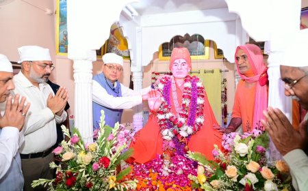 हरिद्वार में संत समाज का महत्वपूर्ण योगदान: मुख्यमंत्री धामी ने संतगुरु लाल दास महाराज के 51वें निर्वाण दिवस पर की भागीदारी