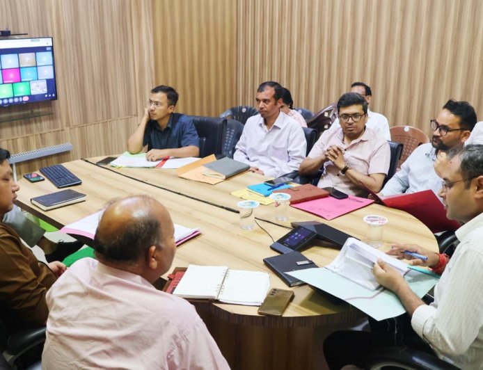 वन भूमि हस्तांतरण में तेजी लाने के लिए जिलाधिकारी का विभागवार समीक्षा, सभी लंबित मामलों का करें निस्तारण
