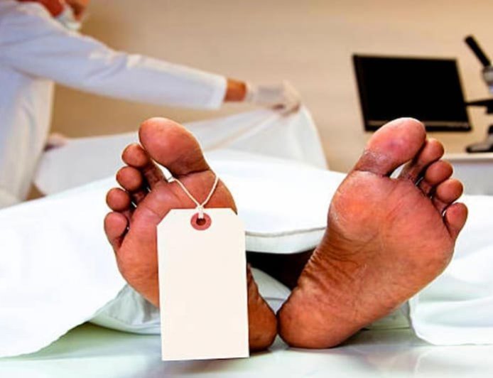 उत्तराखंड: महिला की खाई में गिरने से मौत, प्रशासन ने किया घटनास्थल का निरीक्षण