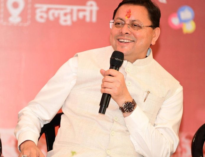 सीएम धामी का युवा विद्यार्थियों से सीधा संवाद: नई पहलों का आगाज