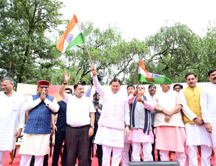 मुख्यमंत्री पुष्कर धामी ने हर घर तिरंगा यात्रा में दिया संदेश