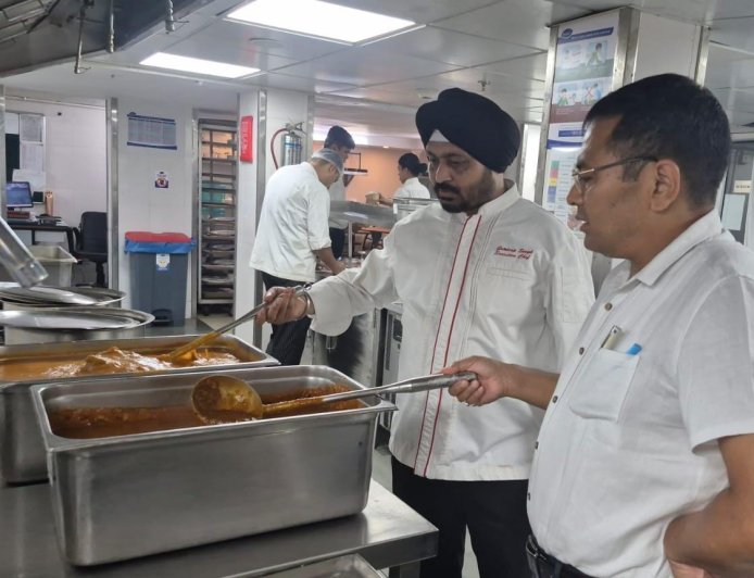 सीएम धामी के निर्देश पर एफडीए का बड़ा अभियान, स्टार होटलों और रेस्टोरेंट्स के किचन और स्टोर की भी पड़ताल कर दूध-पनीर समेत कई खाद्य पदार्थों के नमूने भेजे जांच को