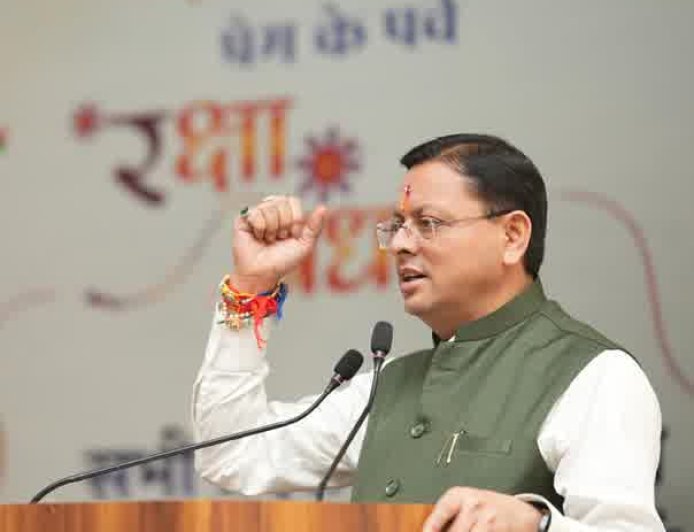रक्षा बंधन पर मुख्यमंत्री को प्रदेशभर से आई बहनों ने बांधा रक्षा सूत्र