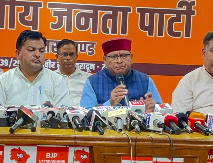 सत्ता की हताशा में कांग्रेस ने झूठ एवं भ्रम की सभी राजनैतिक मर्यादाएं तोड़ी, दलित अपमान का झूठ फैलाकर देवभूमि का माहौल और छवि खराब कर रही …खजान दास