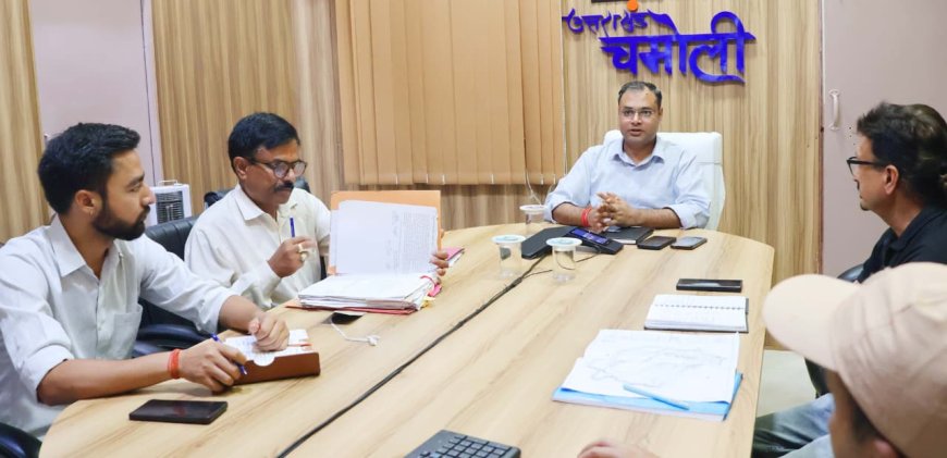 जिलाधिकारी ने फार्म फेंसिंग नीति के प्रभावी क्रियान्वयन के निर्देश किए जारी