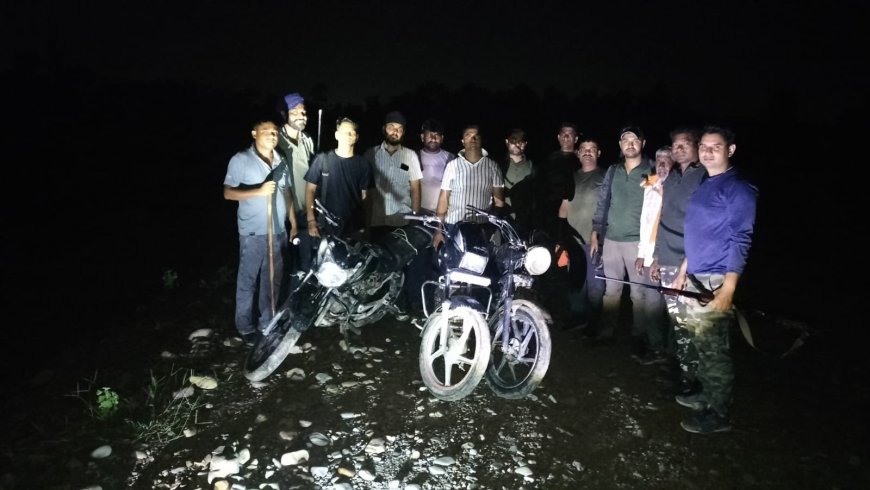 जंगल में तस्करों के साथ एनकाउंटर: वन विभाग ने की फायरिंग, तस्कर फरार