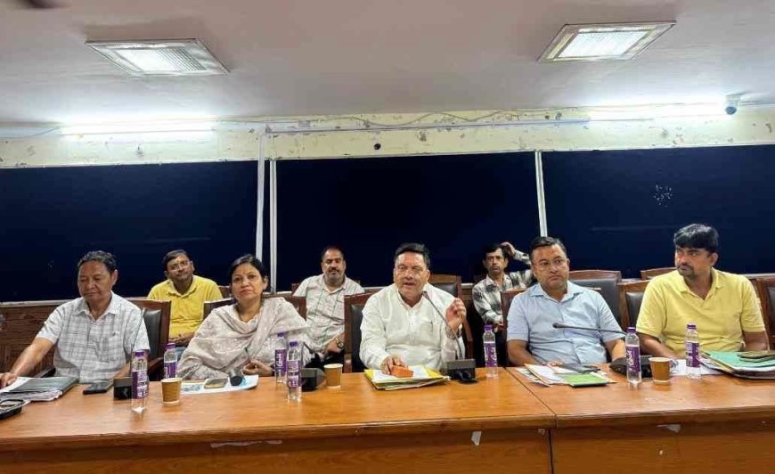 हल्द्वानी नगर निगम बैठक में पारित हुए 15 प्रमुख प्रस्ताव, कबाड़ की दुकानों पर लगा प्रतिबंध
