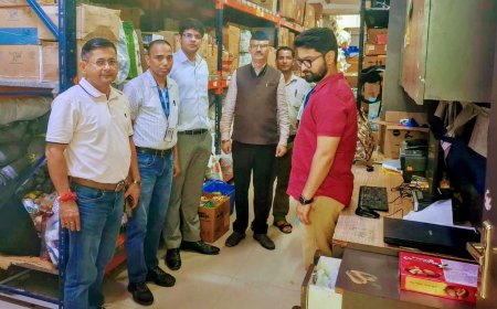 दून में चीनी की कालाबाजारी और बढ़ते मूल्यों की शिकायत पर चला संयुक्त निरीक्षण एवं छापेमारी अभियान, स्टॉक एवं बिक्री अभिलेखों की गहन जांच