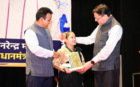 ’भारत दर्शन’ से छात्रों को देश की विविधता और विकास को करीब से समझने का अवसर: मुख्यमंत्री पुष्कर सिंह धामी; देवप्रयाग के 68 मेधावी छात्रों से की भेंट
