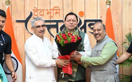 मुख्यमंत्री पुष्कर सिंह धामी के जन्मदिवस पर मुख्यमंत्री आवास में उमड़ा उत्साह; मंत्रीगणों, जनप्रतिनिधियों और अधिकारियों ने दी शुभकामनाएं