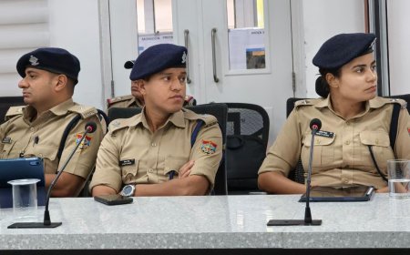 पूर्व विधायक विजयपाल से छात्र संघ के जीते हुए छात्र नेताओं ने की मुलाकात, उन्होंने उज्ज्वल भविष्य एवं सफल कार्यकाल की शुभकानाएं एवं बधाई दीं