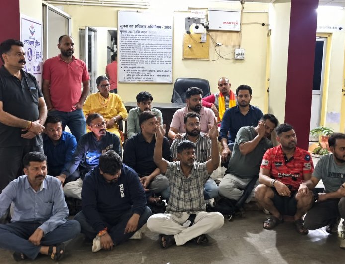 जन्माष्टमी पर ‘लव जिहाद’ की झांकी निकाली, भाजपा नेता पर मुकदमा, हुआ बवाल