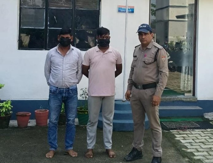 रिटायर एसई की करोड़ों की जमीन कब्जाने वाले दो गिरफ्तार