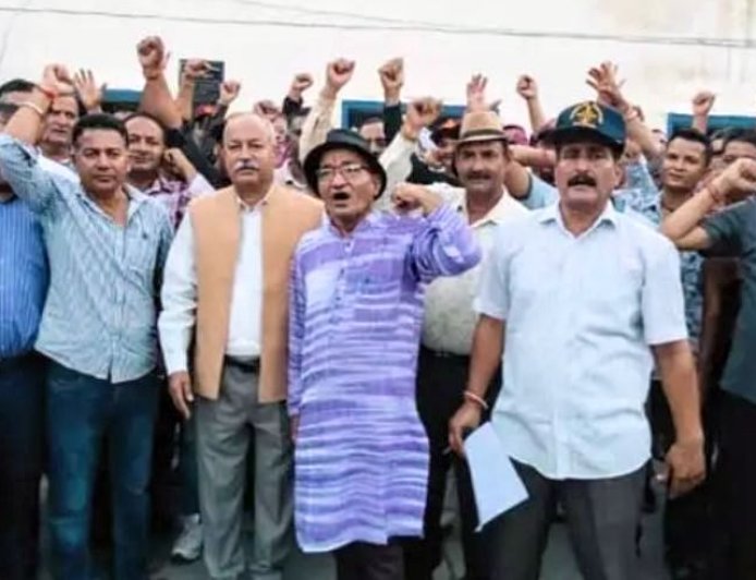 पूर्व सैनिकों की समस्याओं को लेकर जन संघर्ष मोर्चा निकालेगा मोर्चा, लड़ेगा सरकार से आर पार की लड़ाई..रघुनाथ नेगी