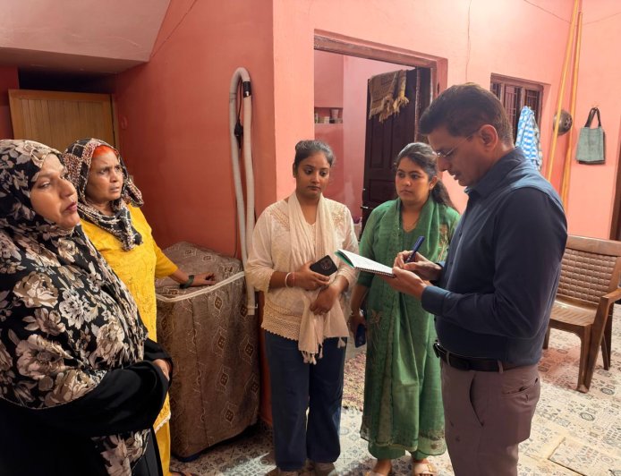 देहरादून में खाद्य विभाग की बड़ी कार्रवाई, 82 खाद्य पदार्थों की मौके पर जांच