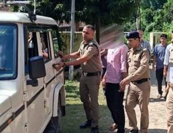 कोटद्वार में यूटीईटी परीक्षा में फर्जी अभ्यर्थी पकड़ा, विशाल की जगह परीक्षा दे रहा था हिमांशु