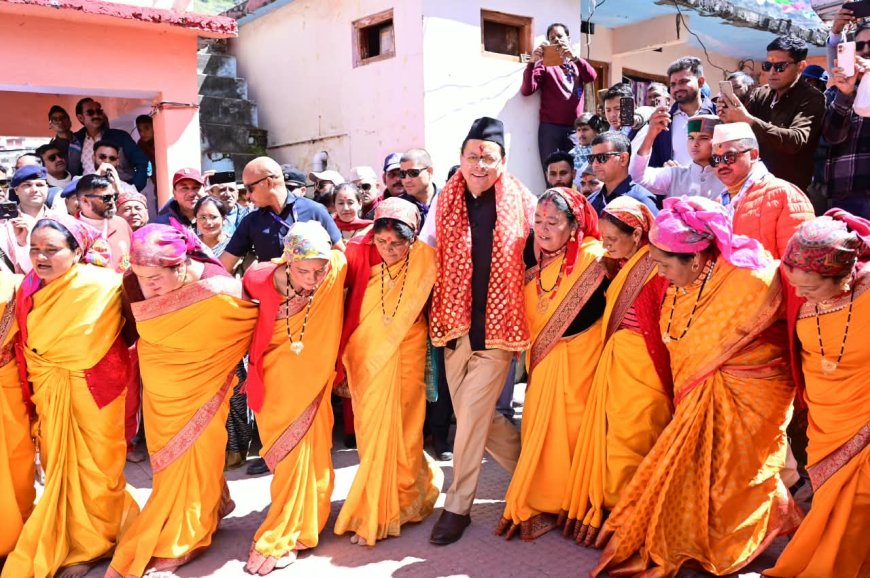 श्री बदरीनाथ धाम पहुंचे मुख्यमंत्री पुष्कर सिंह धामी: भगवान बदरीविशाल की पूजा-अर्चना कर मास्टर प्लान कार्यों का लिया जायजा; ‘देवभूमि कल्चरल फेस्टिवल’ और कथा महोत्सव में हुए शामिल