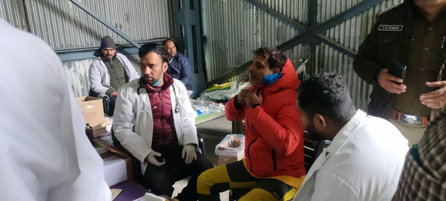*कालिंदी ट्रेक के ओडिन कॉल पर रेस्क्यू अभियान पूर्ण, 29 ट्रेकर्स का सकुशल रेस्क्यू*