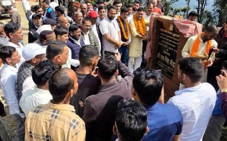 भीमताल में खुजेठी-पतलिया-बलना मोटर मार्ग का शिलान्यास, 1.24 करोड़ से होंगे गांवों के हालात बेहतर