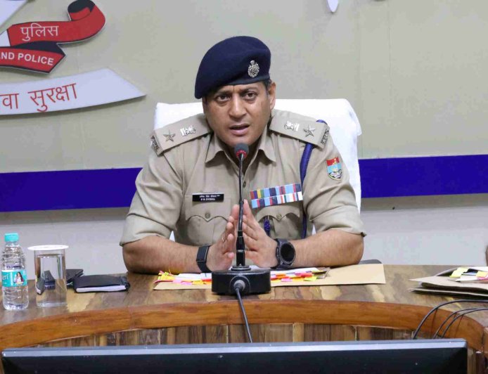 देहरादून में एसएसपी का कड़ा रुख: मैराथन बैठक में दिए गए सख्त दिशा-निर्देश