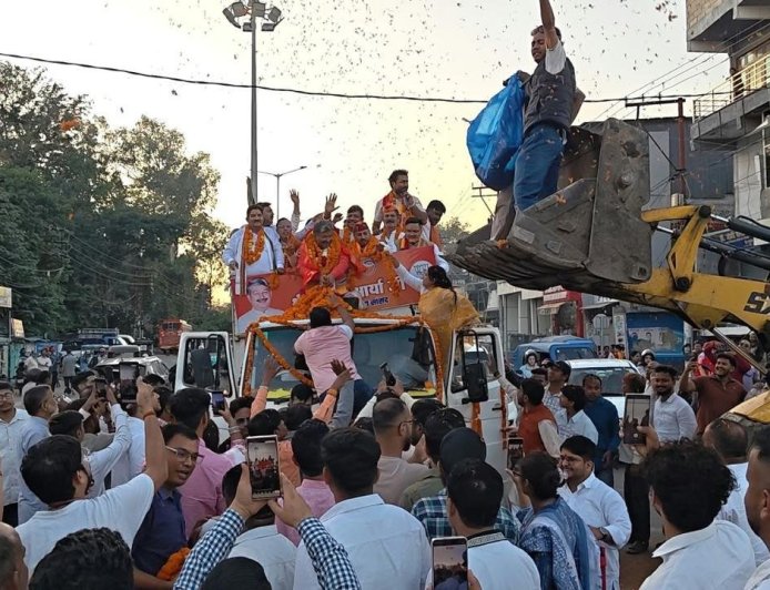 राज्यसभा सांसद बनने के बाद पहली बार हल्द्वानी पहुंचे दिनेश आर्या, स्वागत में उमड़ा हुजूम