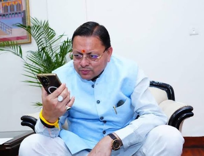 दलेर मेहंदी विवाद: सीएम धामी ने की मीका सिंह से बातचीत, जानिए क्या कहा