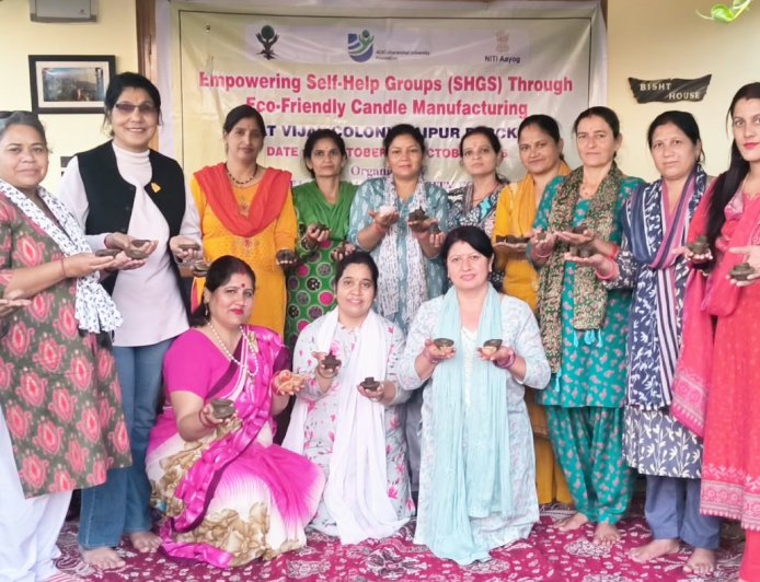 ग्रासरूट अवेयरनेस एंड टेक्निकल इंस्टीट्यूट फॉर सोसायटी, देहरादून द्वारा  स्वयं सहायता समूहों की महिलाओं को रोजगार एवं कौशल विकास से जोड़ने को  प्रशिक्षण कार्यक्रम सम्पन्न